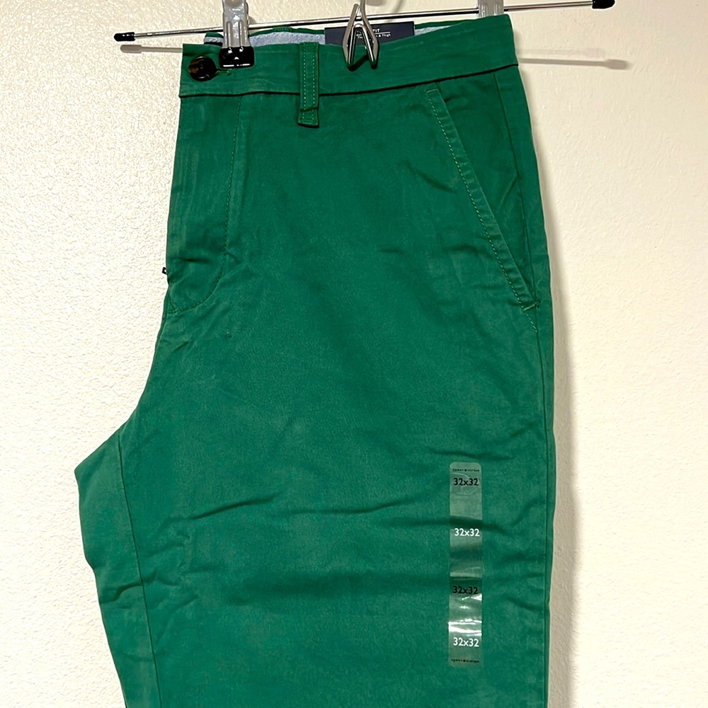 Brand New! Men’s Tommy Hilfiger Slim Fit Chinos Green Pine